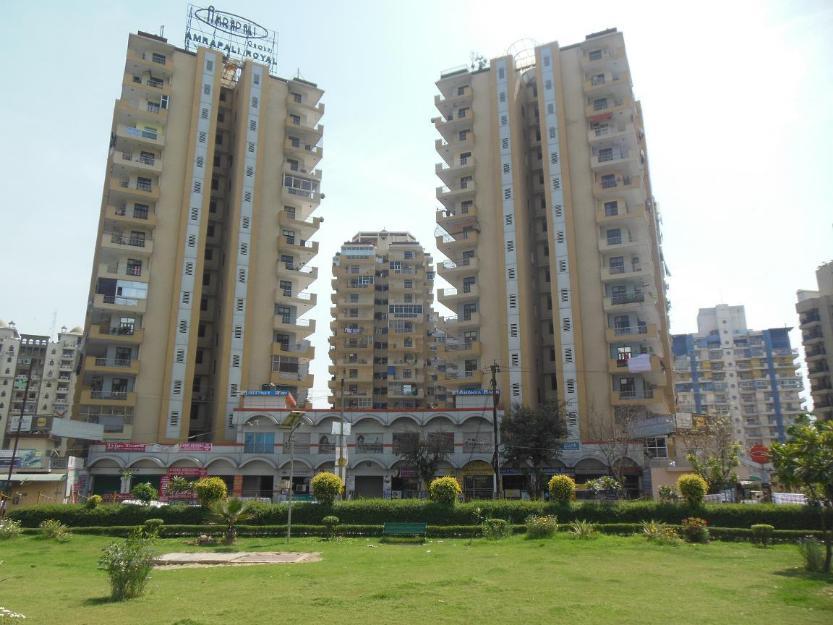 Amrapali Royal